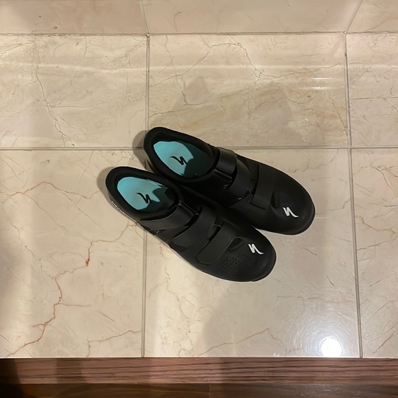 Spinning shoes - Get in shape for the summer!hardly used! - Picture 1 of 7